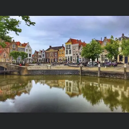 Luxe Monumenten Pand Aan De Haven 10 Personen 5 Slaapkamers *