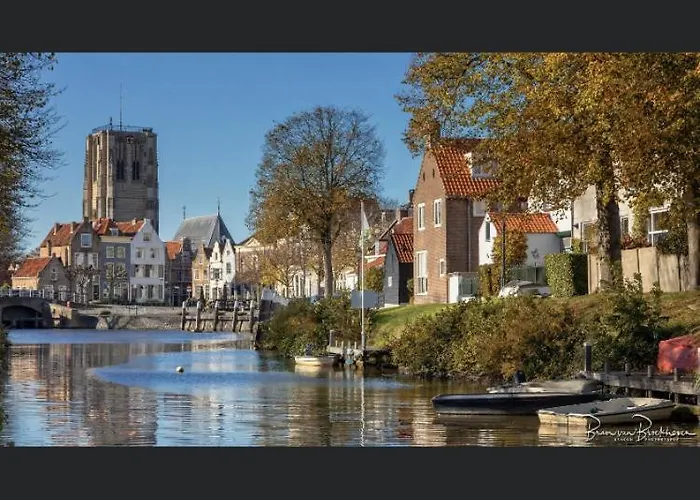 Luxe Monumenten Pand Aan De Haven 10 Personen 5 Slaapkamers بيت للعطل Goedereede