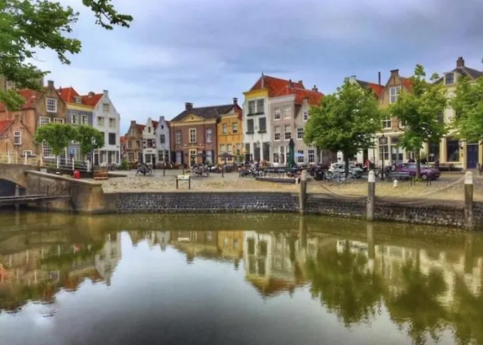 Luxe Monumenten Pand Aan De Haven 10 Personen 5 Slaapkamers *