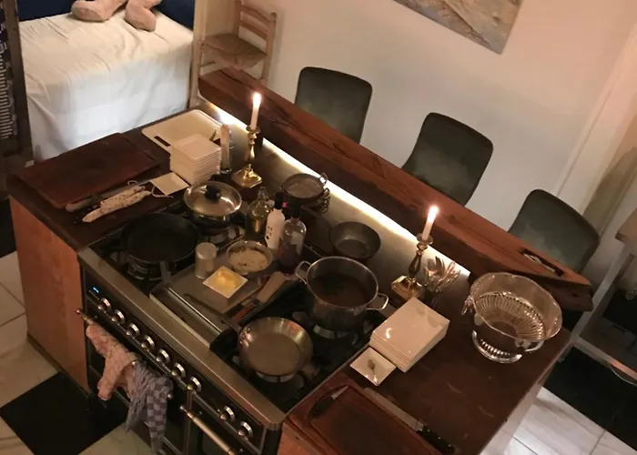 Luxe Monumenten Pand Aan De Haven 10 Personen 5 Slaapkamers * Goedereede